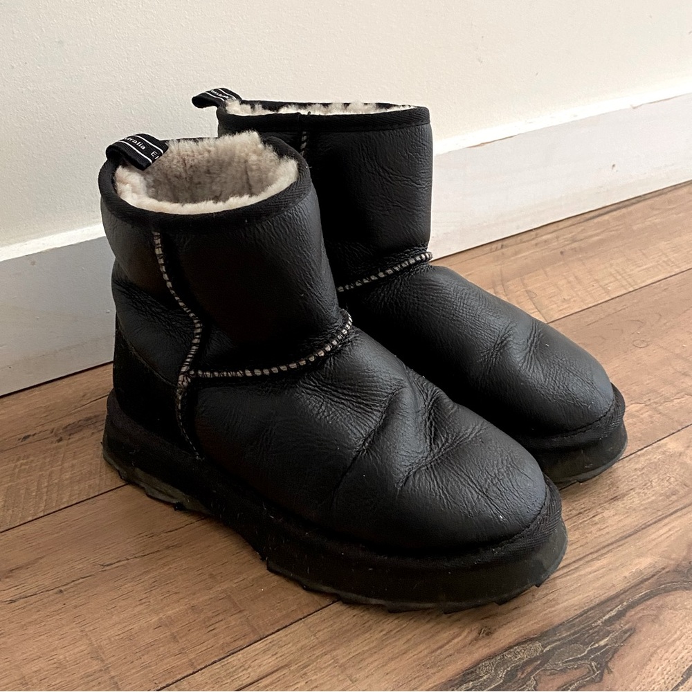EMU Australia Sharky mini town boots